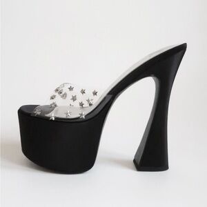 Elegant Black Platform Heels with Star Accents